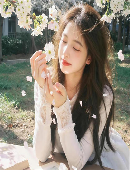 从技术角度看记忆女神的女儿们：美术设计的开创性的技术应用 影响未来电影的发展方向